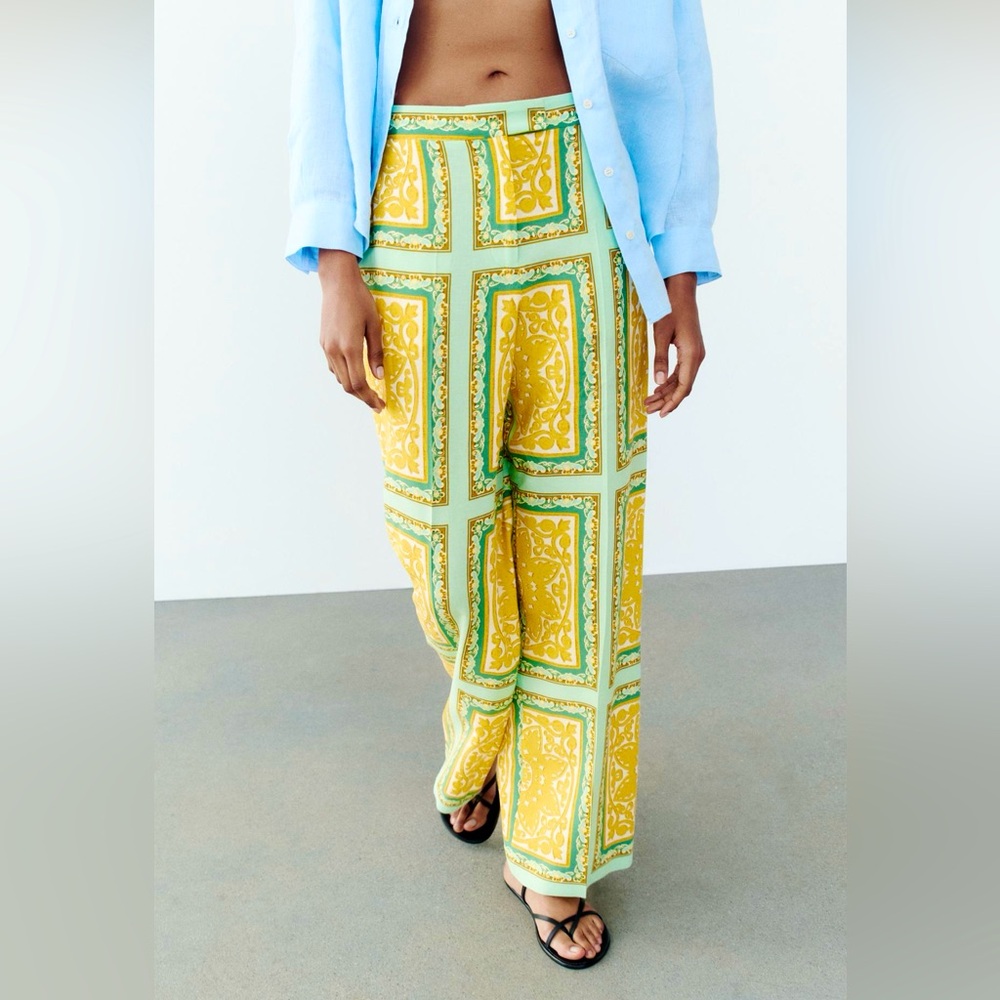 - Linen Zara Blend Printed Pants Multicolored  New with tags Gorgeous❣️